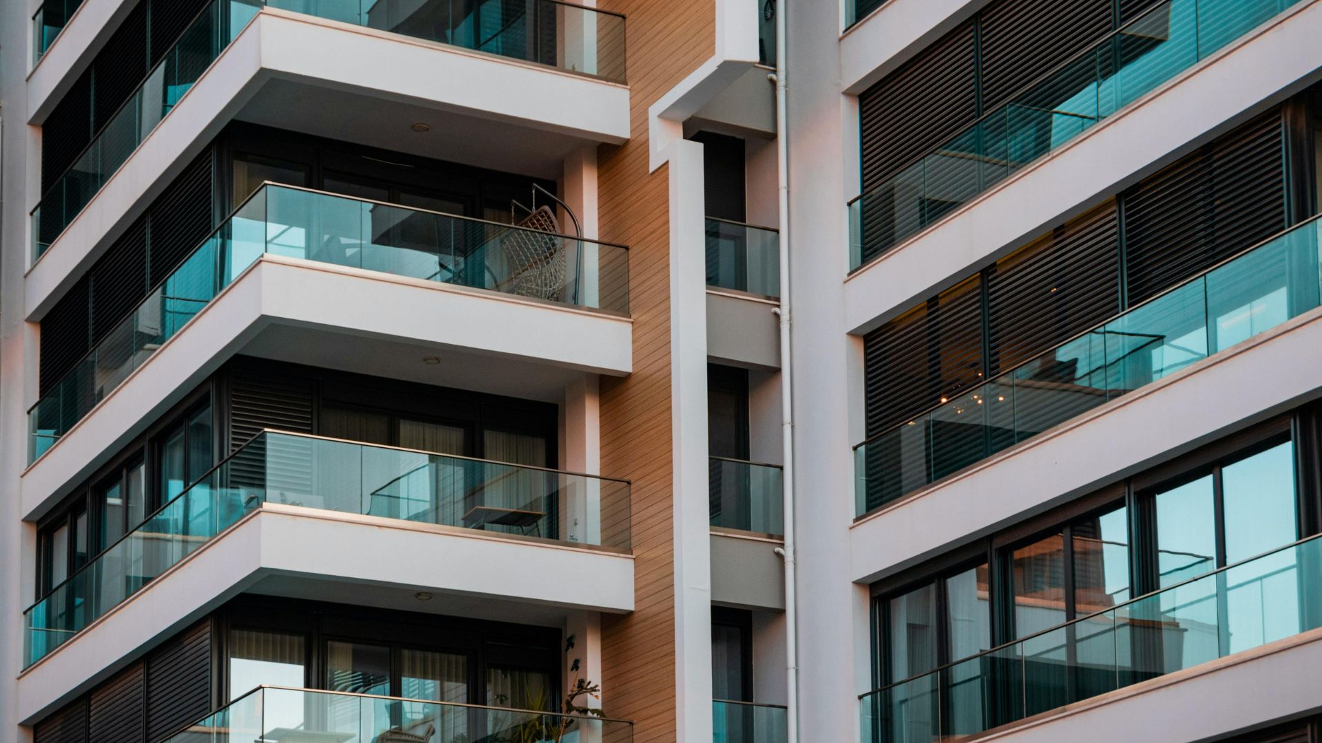 トラブル④｜ベランダに置いていた私物が工事中に壊された