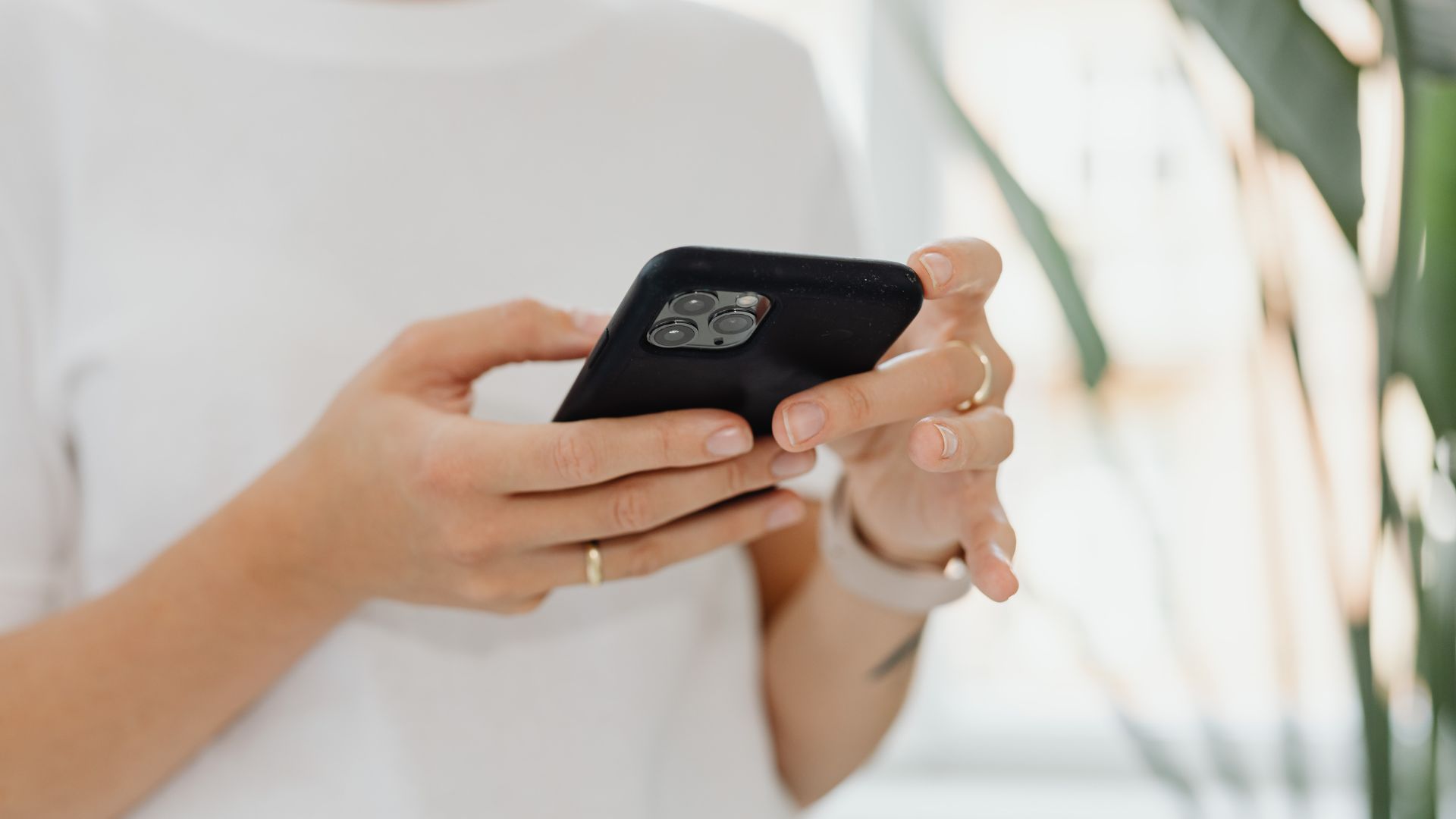 トラブルの防ぎ方②｜ベランダトラブルは「事前通知」で防ぐ